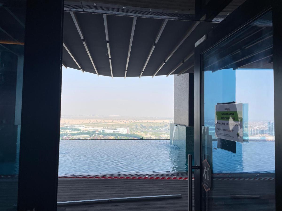 Luxury 1 Bedroom Apartment In Miraclz Tower By Danube Properties Dubai Exterior photo